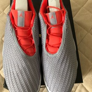 Men’s gray size 12 Air Jordan future low